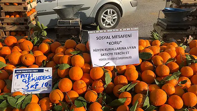 Hüyük'teki pazar yerinde koronavirüse karşı önlemler