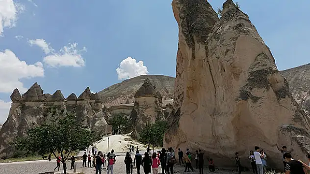 Hüyüklü gençler Kapadokya'yı gezdi