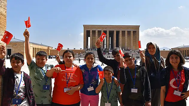 Hüyüklü özel öğrenciler Anıktabir'i ziyaret etti

