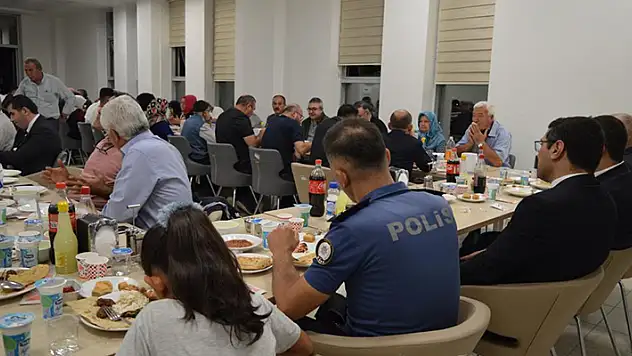 Hüyük'te kaymakamlıktan gaziler onuruna yemek
