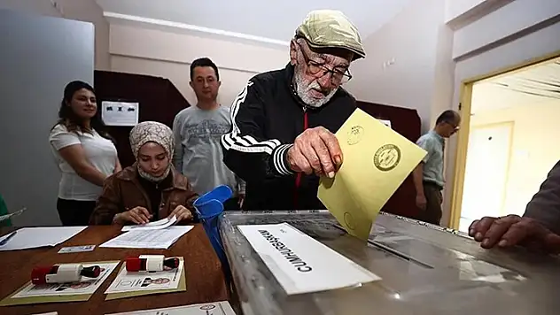 Huzurevi sakinleri için huzurevlerinde sandık kuruldu
