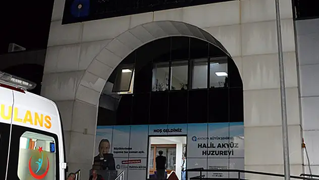 Huzurevinde bıçaklı saldırı: 2 ölü, 1 yaralı
