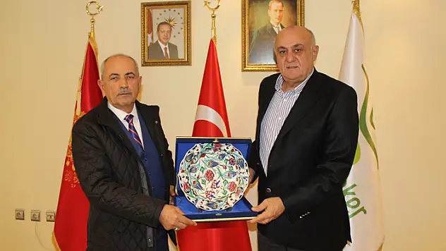 İçeri Çumralılar, Başkan Erkoyuncu'yu ziyaret etti