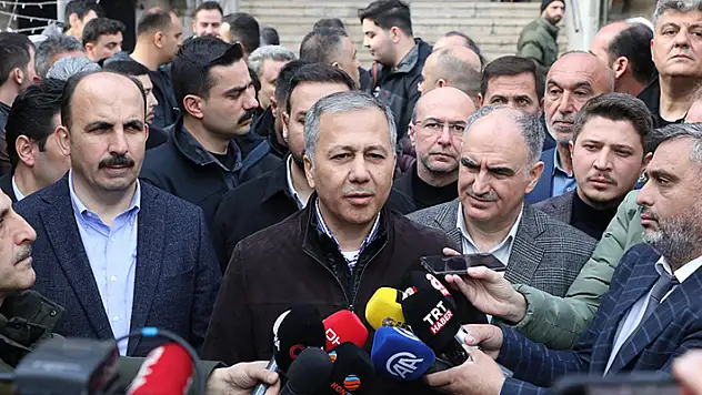 İçişleri Bakanı Ali Yerlikaya, bayramın ilk gününü Konya'da karşıladı