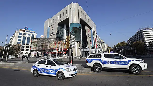 İçişleri Bakanı Soylu: Kısıtlamalar çerçevesinde 78 bin 873 kamerayla tedbirler takip edilmektedir