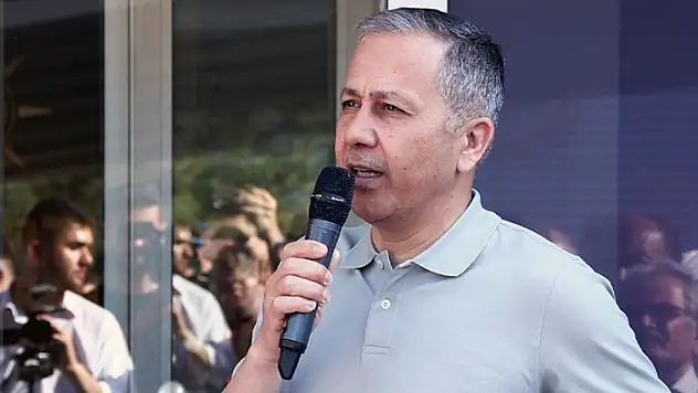 İçişleri Bakanı Yerlikaya, AK Parti Konya İl Başkanlığı bayramlaşma programına katıldı 