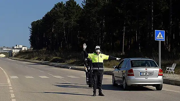 İçişleri Bakanlığı: 258 bin 651 kişiye seyahat izni verildi