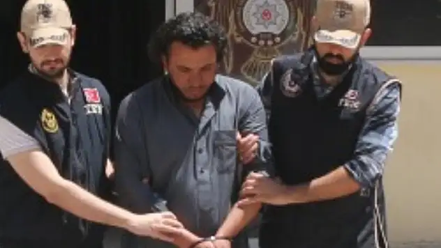 İçişleri Bakanlığı: Canlı bomba saldırısı hazırlığındaki DEAŞ'lı terörist Şanlıurfa'da yakalandı
