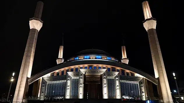 İçişleri Bakanlığı'ndan, 'Cami ve Mescitlerde Cemaatle İbadet Edilmesi' hakkında 81 İl Valiliğine Genelge