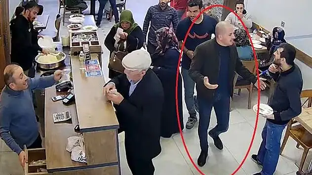 İçişleri Bakanlığı'ndan döneri beğenmeyip hesap ödemeyen kaymakama soruşturma
