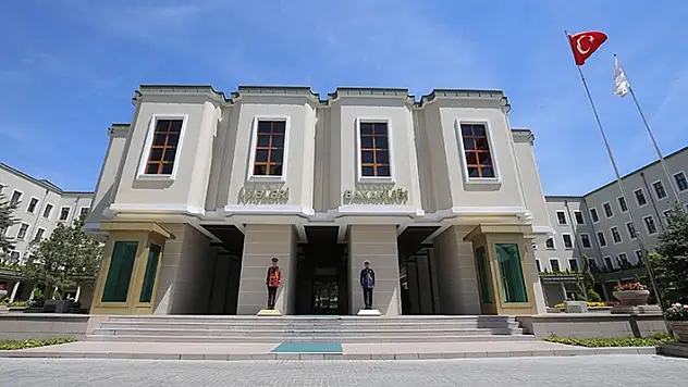 İçişleri Bakanlığı sözleşmeli 9 bilişim personeli alacak

