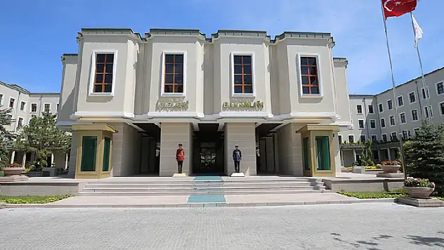 İçişleri Bakanlığına 17 sözleşmeli bilişim personeli alınacak
