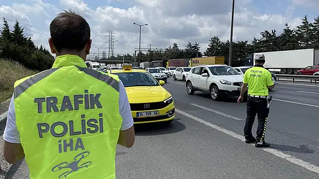 İçişleri Bakanlığınca 81 il valiliğine '2023 Yılı Ramazan Bayramı Trafik Tedbirleri' konulu genelge gönderildi

