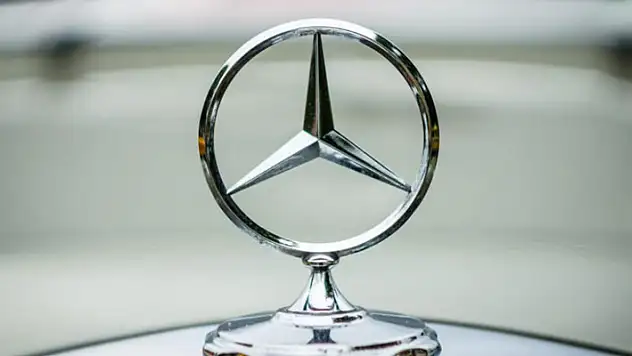 İcradan satılık 2011 model Mercedes