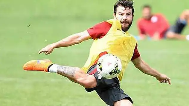 İdmana çıkmadı, bonservisini istedi