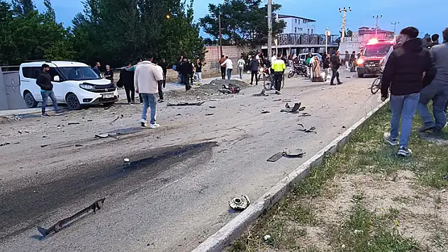 Iğdır'da feci kaza: Otomobilin çarptığı motosikletli hayatını kaybetti