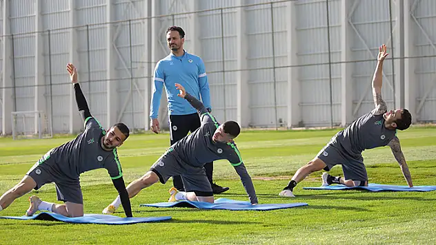 İH Konyaspor bugün izin yapacak!