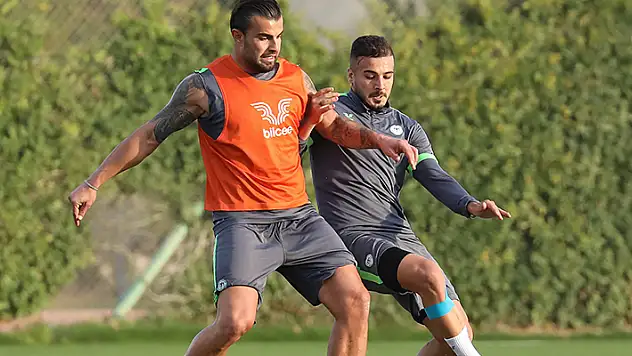 İH Konyaspor çıkış arıyor