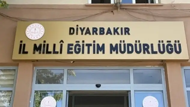 İhalede eksik evrak soruşturmasında milli eğitim müdür yardımcısı ve 2 okul müdürüne gözaltı
