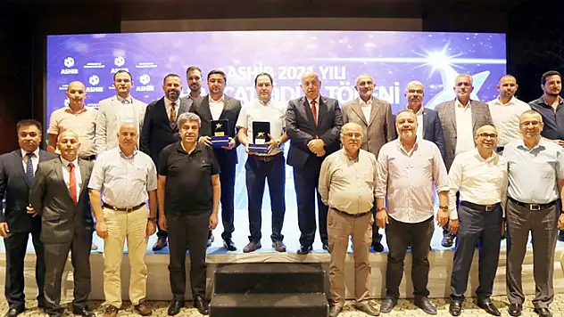 İhracatta artış rekortmeni ASHİB, hayvansal gıda devlerini ödüllendirdi
