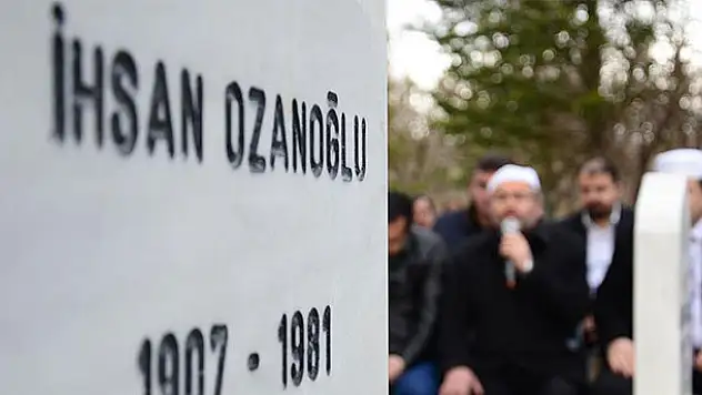 İhsan Ozanoğlu anıldı
