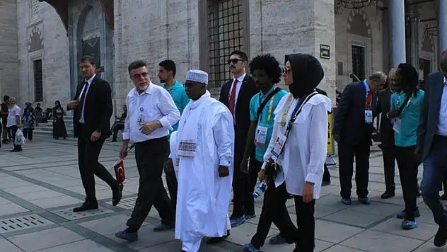 İİT Genel Sekreteri Taha'dan Mevlana Müzesi'ne ziyaret
