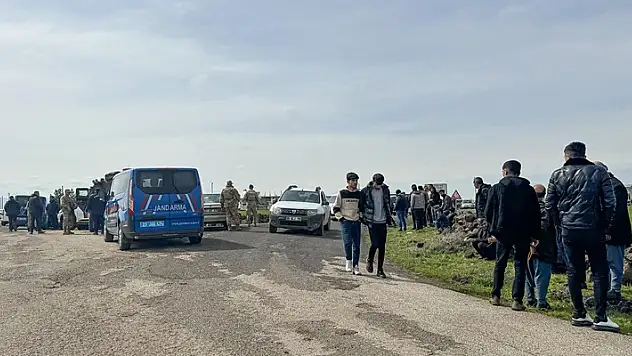 İki aile arasındaki taşlı, sobalı kavgada 3 kişi yaralandı
