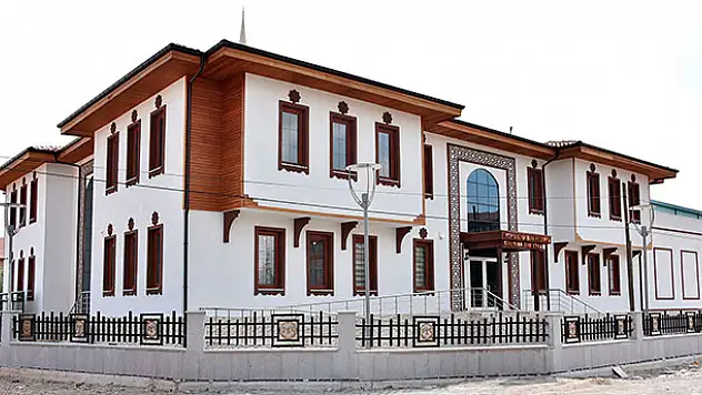 İki ilçede şehir konağı açılıyor