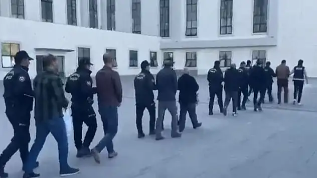 İki ildeki 'tefecilik' operasyonunda 5 tutuklama