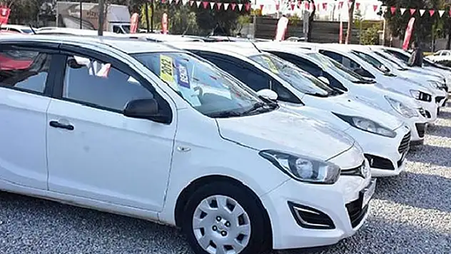 İkinci el araç fiyatları yüzde 30'lara kadar düştü
