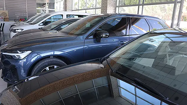 İkinci el araç piyasası son bir yılda yüzde 25 geriledi
