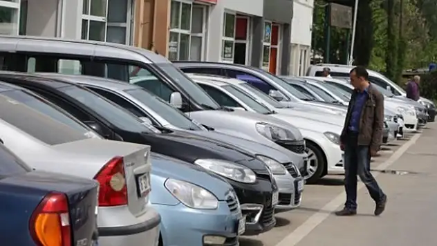 İkinci el araç satışları durma noktasına geldi