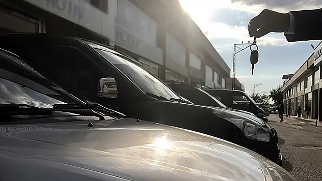 İkinci el otomobil satışında yeni düzenleme yürürlüğe girdi
