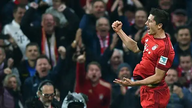 İkinci yarı oyuna girdi, 9 dakikada 5 gol attı!