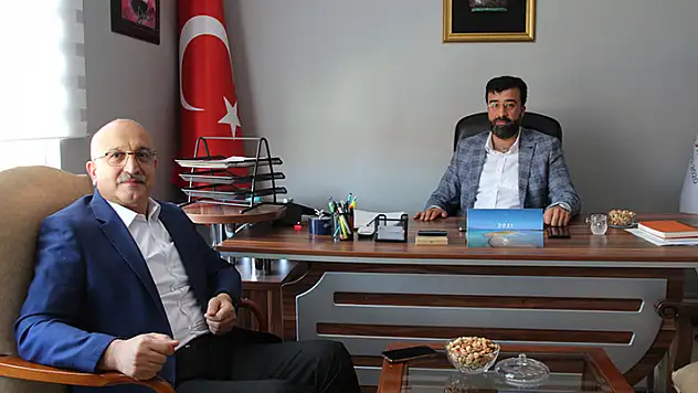 İl Milli Eğitim Müdürü Büyük, AA Konya Bölge Müdürü Yerlikaya'yı ziyaret etti
