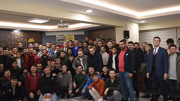 
İl Müdürü Şahin gençlerle buluştu