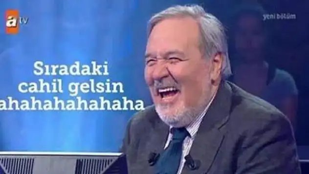 İlber Ortaylı capsleri kırıp geçirmeye devam ediyor