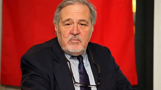 İlber Ortaylı'dan olay Suriyeli çıkışı! Sığınmacı dediğin piknik yapar gibi ülkesine gidip gelmez
