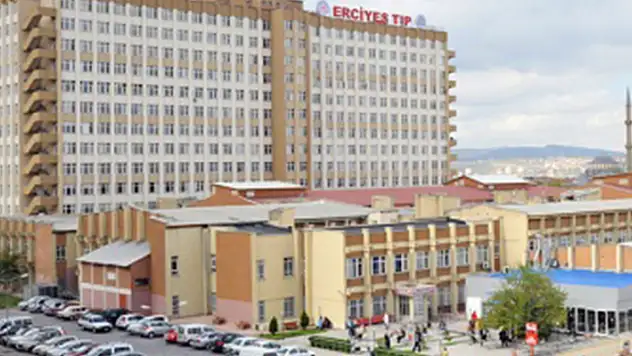 İlçe emniyet müdürü ve 2 oğlunun muayene sırası yüzünden doktorla tartışmasına soruşturma
