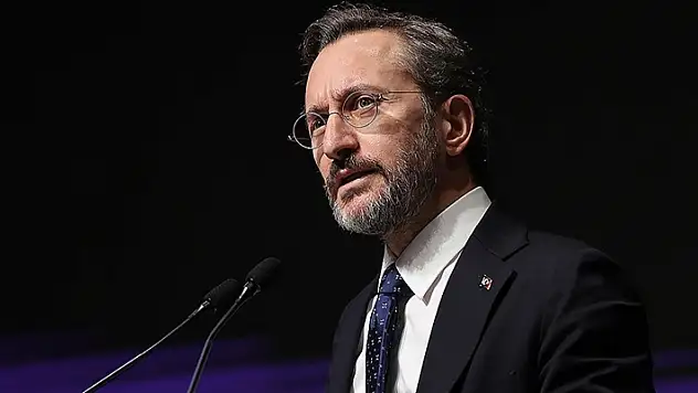 İletişim Başkanı Altun'dan Cumhuriyet'in 100. yılı anısına bastırılan hatıra paraya ilişkin açıklama
