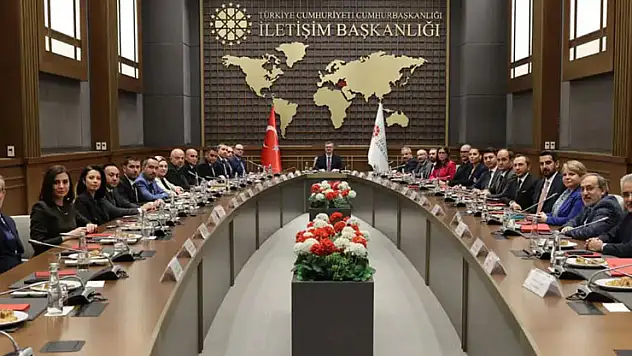 İletişim Başkanı Duran, Türkiye Basın Federasyonu heyetini kabul etti