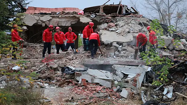 Ilgın'da arama kurtarma tatbikatı devam ediyor
