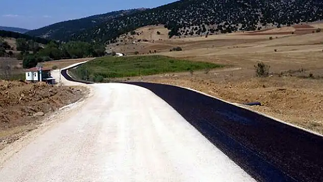Ilgın'da iki ayrı grup yoluna 7.7 milyon lira