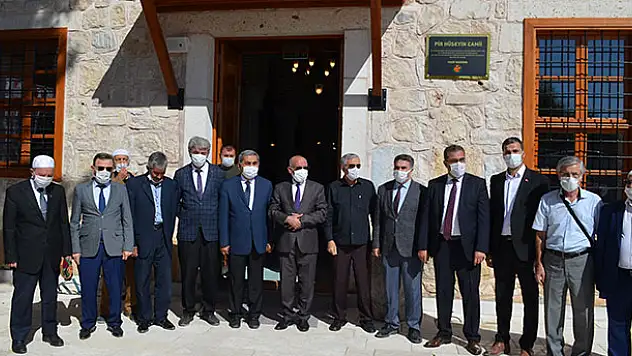 Ilgın'da restorasyonu tamamlanan Pir Hüseyin Bey Camii yeniden ibadete açıldı