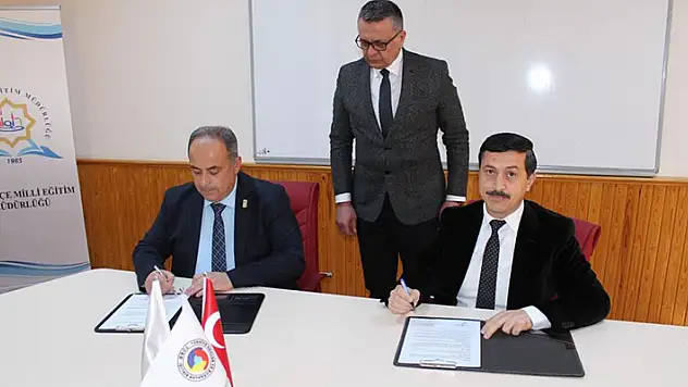 Ilgın Ticaret Borsası'ndan Bilim ve Sanat Merkezi'ne anlamlı destek
