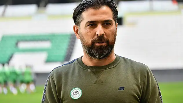 İlhan Palut: Çok takımın zirve mücadelesi vereceğini düşünüyorum
