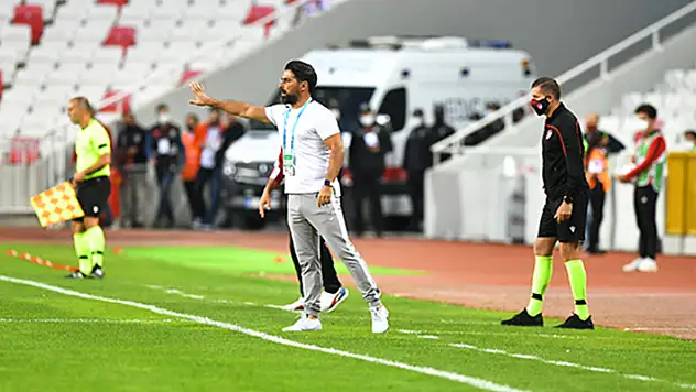 İlhan Palut D.G Sivasspor galibiyetini değerlendirdi