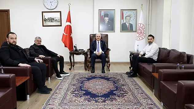 İlhan Palut'tan Vali Akın'a ziyaret