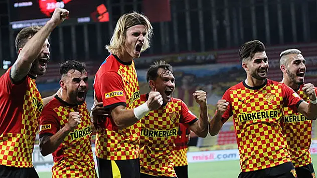 İlk haftanın lideri Göztepe