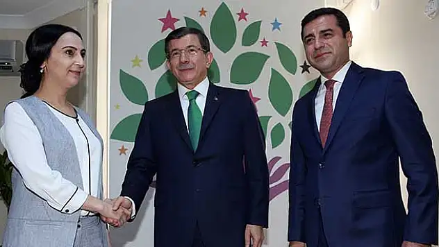 İlk tur koalisyon görüşmeleri sona erdi